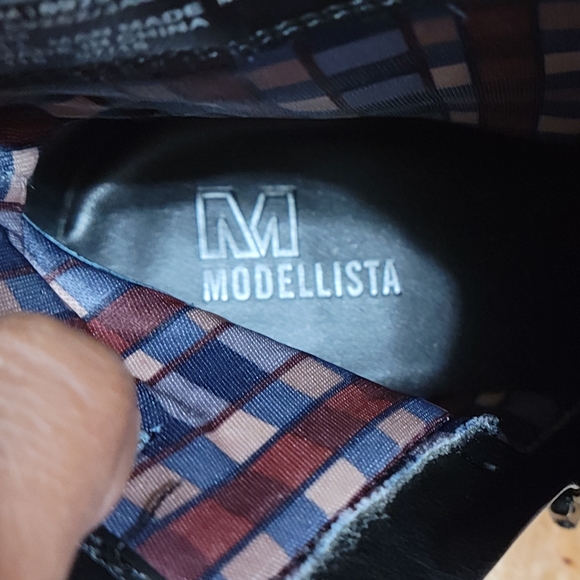 Booties - Picture 8 of 9